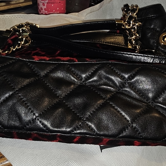 Michael Kors Red and Black Leopard Print Calf-Hair Shoulder/Hand Bag - Picture 3 of 8